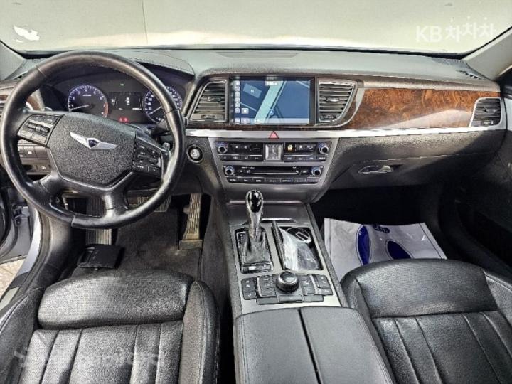 Hyundai Genesis DH G330 Premium AWD 6