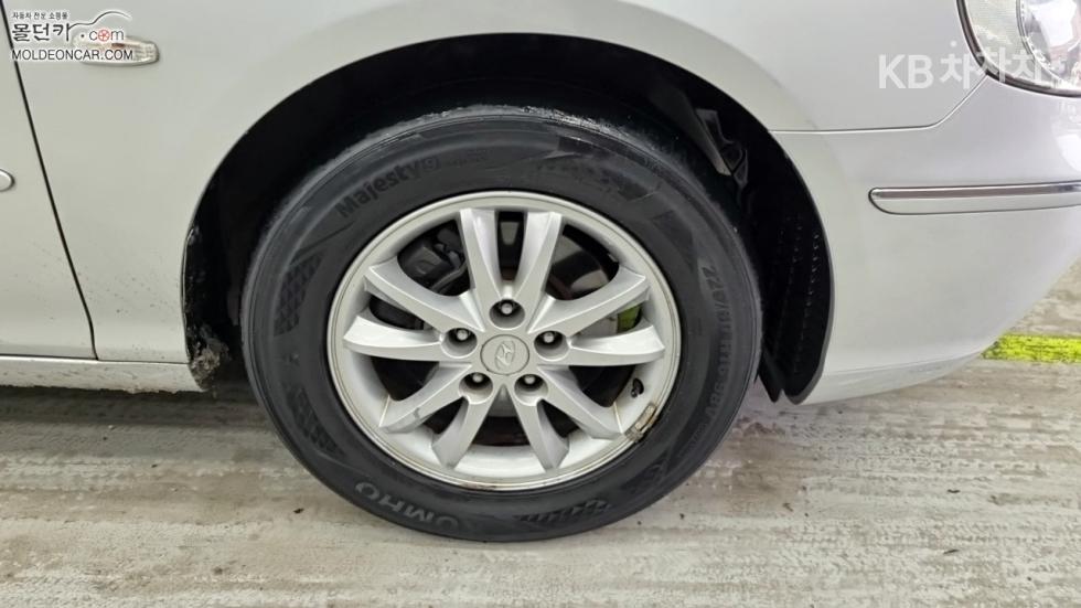Hyundai Grandeur — miniaturë 8