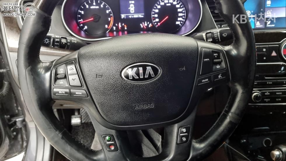 2013 - kia k7
