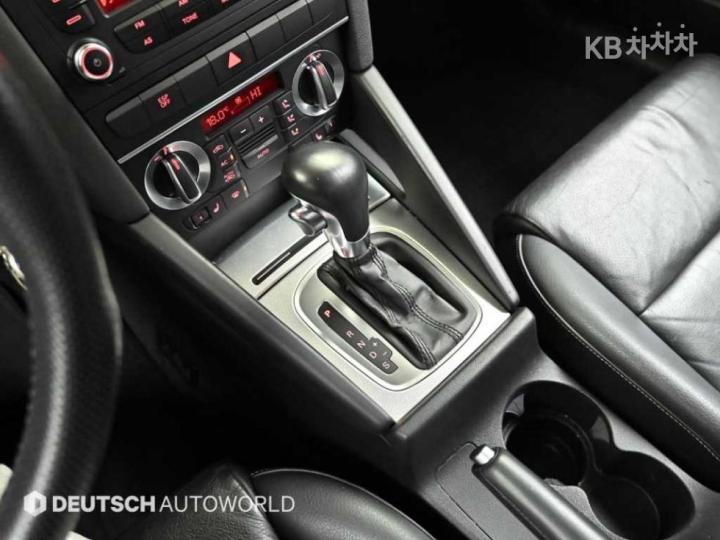 Audi A3 NEW 2.0 TFSI 8P 10