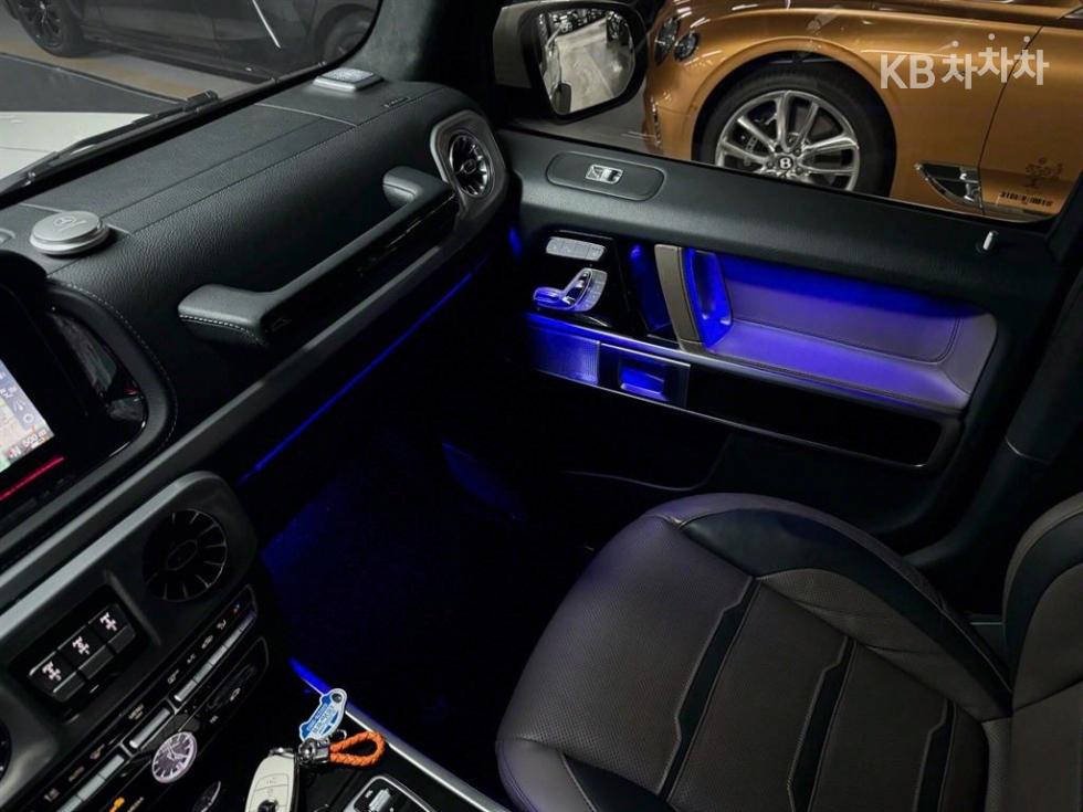 2021 - mercedes-benz g-class