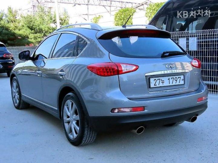 Infiniti EX EX35 3.5 J50 4