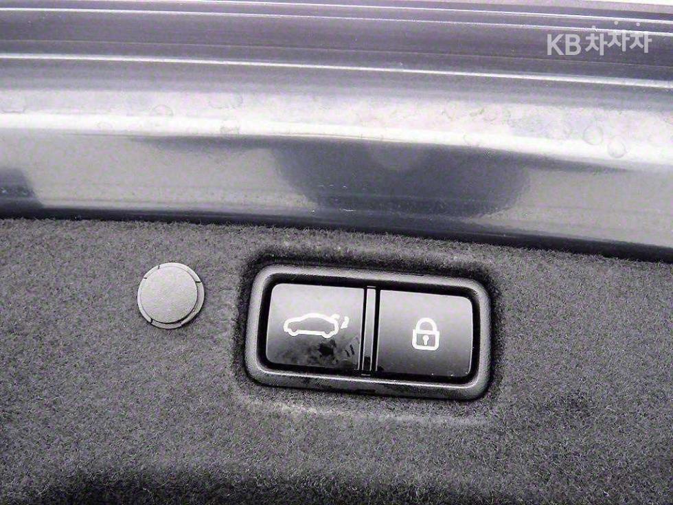 2020 - kia k7