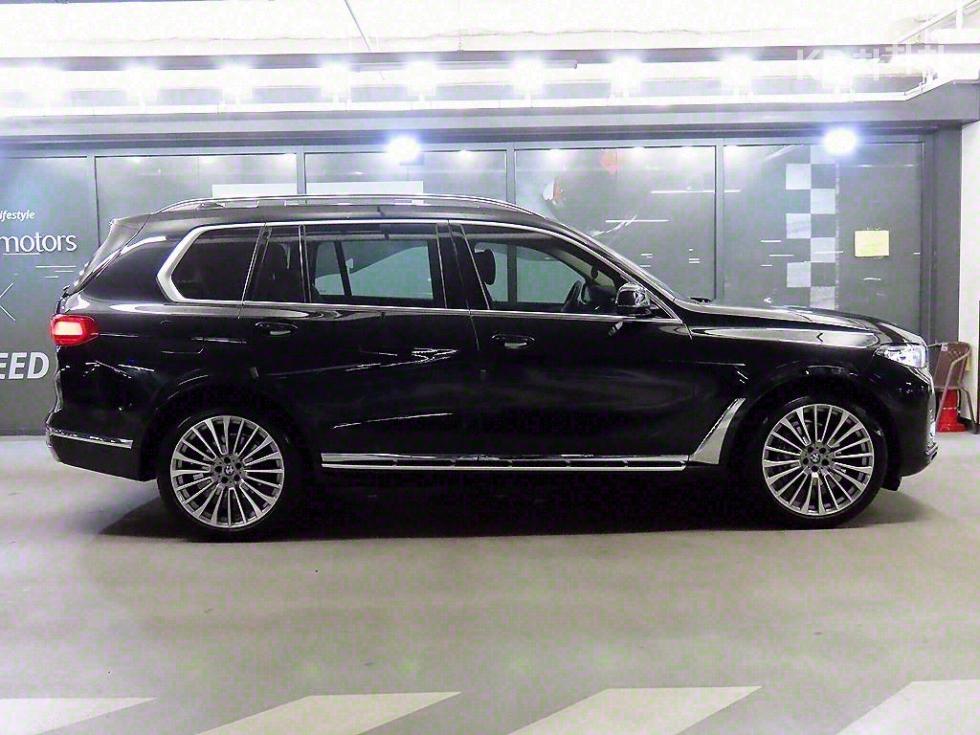 BMW X7 — miniaturë 3