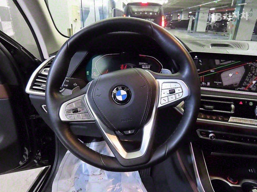 BMW X7 — miniaturë 8
