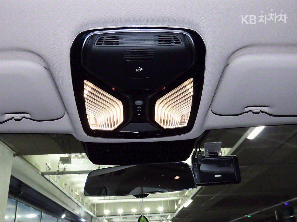 BMW X7 — miniaturë 13