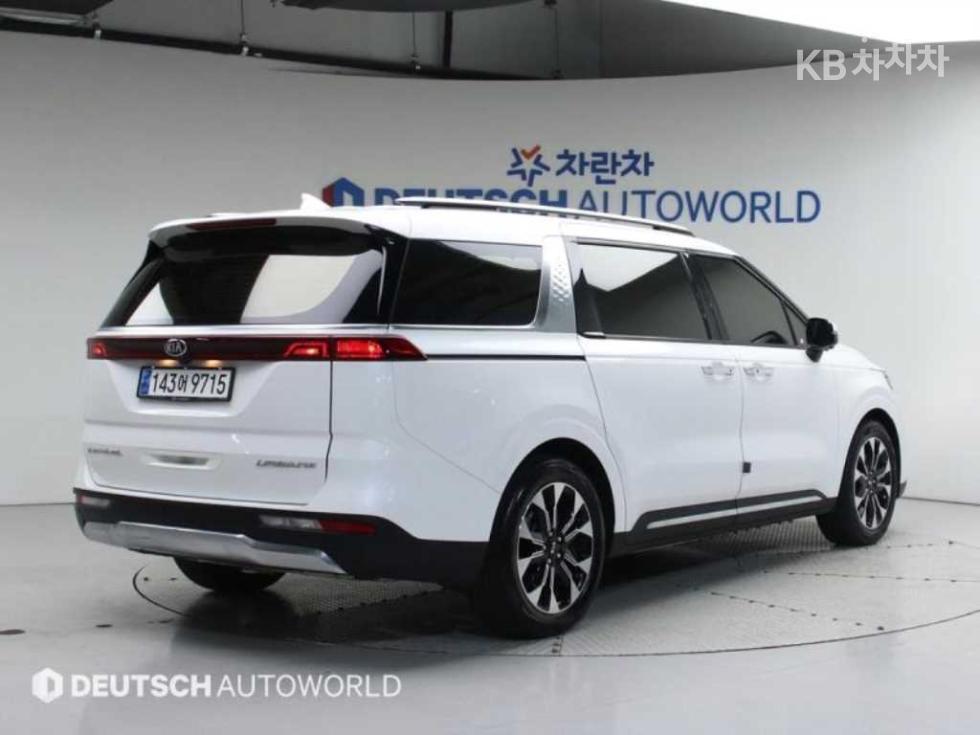 2021 - kia carnival