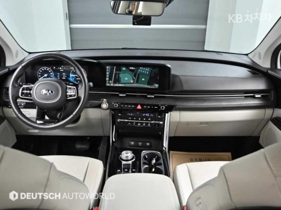 2021 - kia carnival