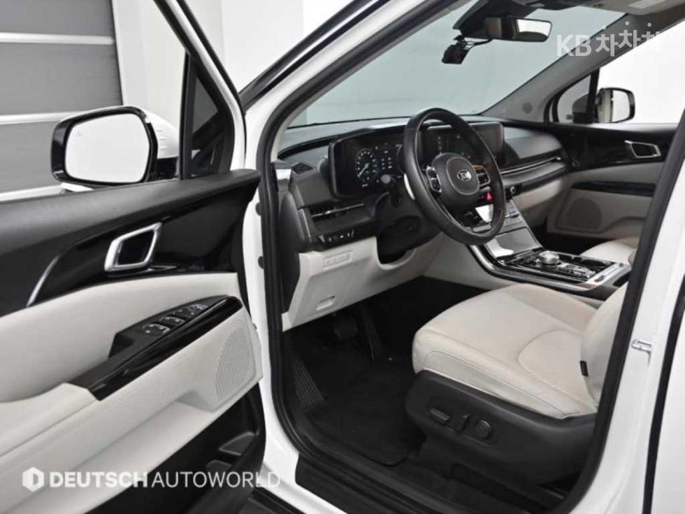 2021 - kia carnival