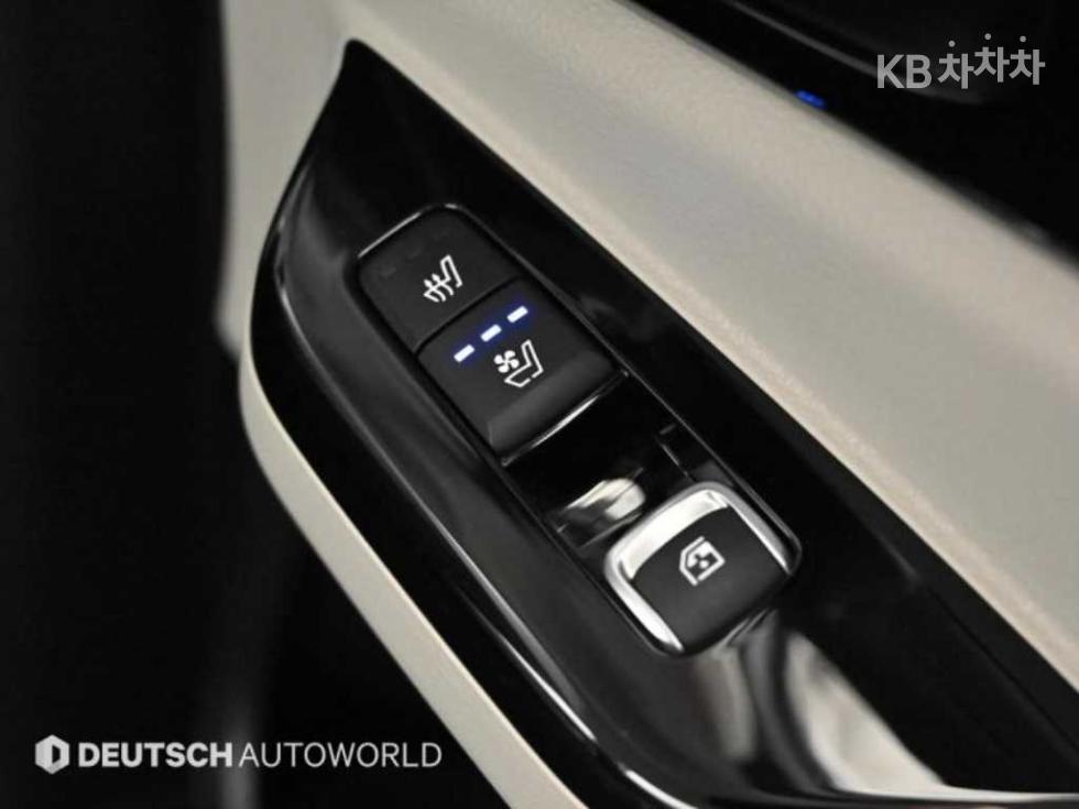 2021 - kia carnival
