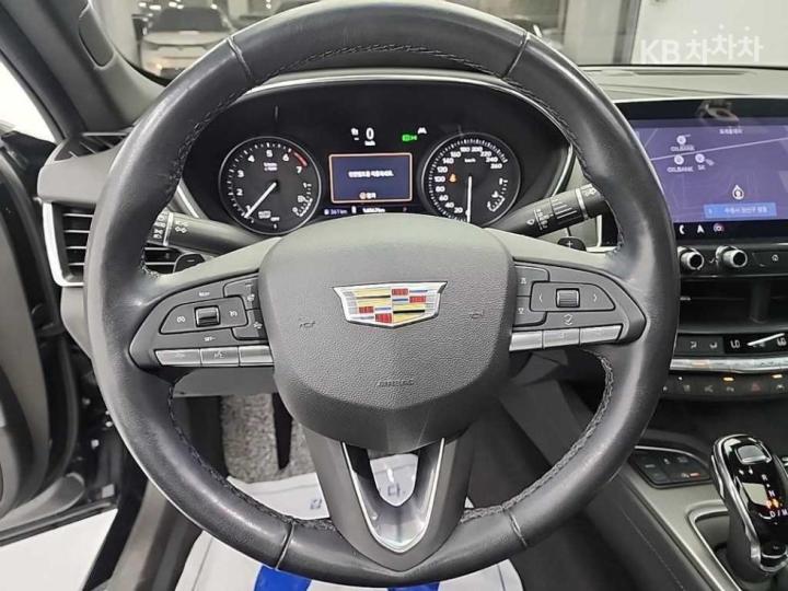 Cadillac CT5 2.0 Turbo 2WD Premium Luxury 10