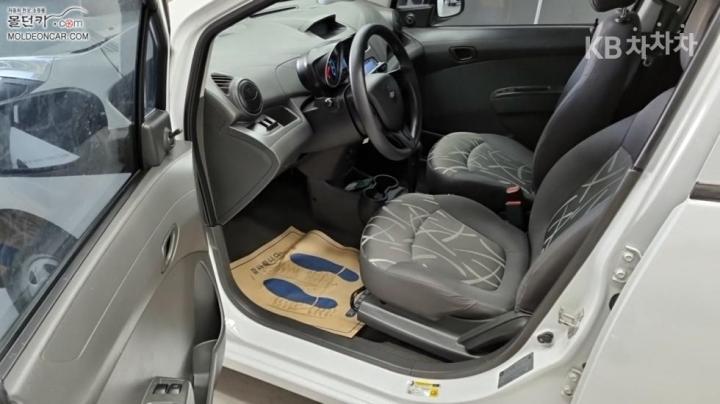 Chevrolet Spark L Base Type 10