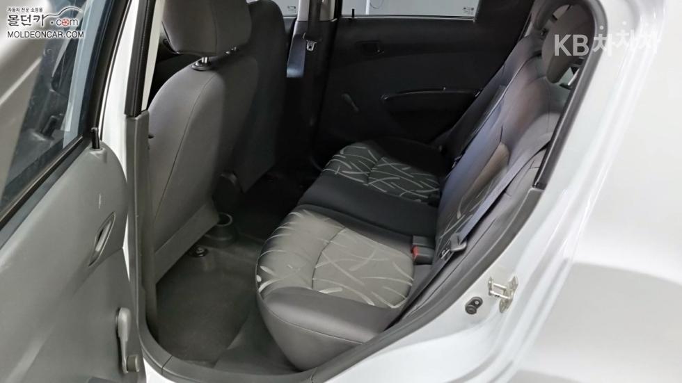 Chevrolet Spark — miniaturë 16
