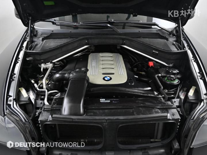 BMW X5 E70 3.0d xDrive E70 2006-2013 7