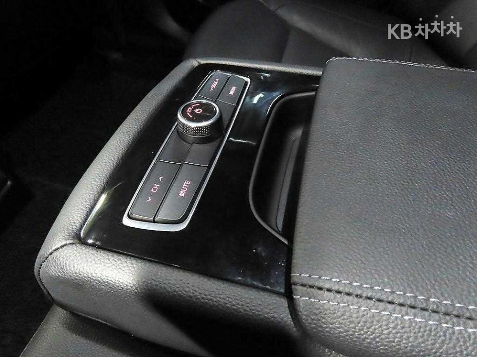 2018 - kia k7