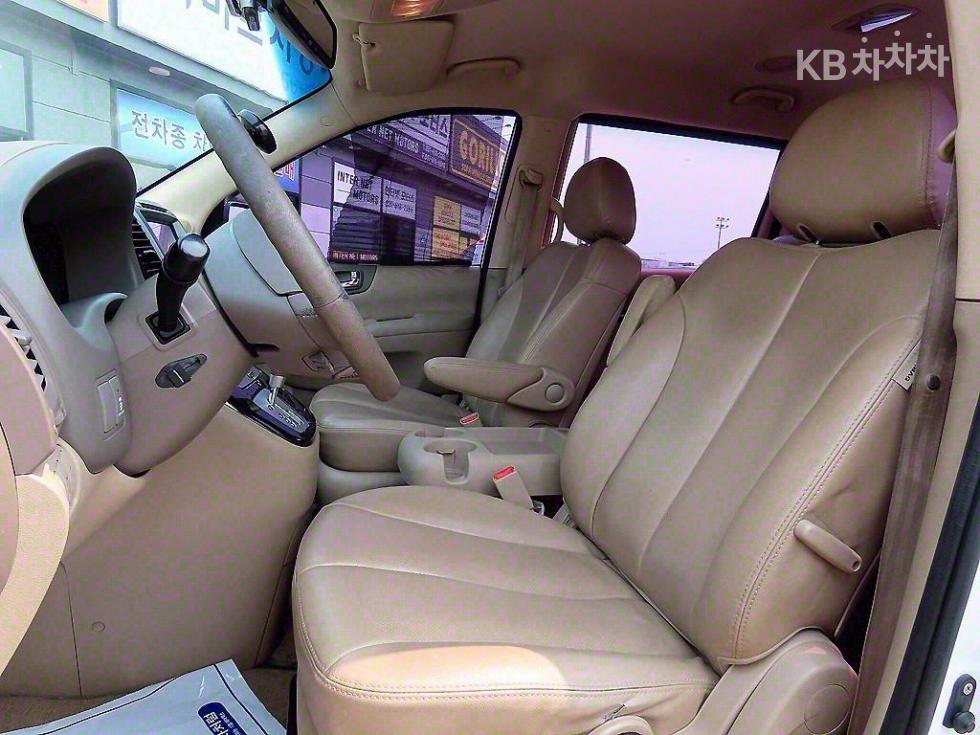 2012 - kia carnival