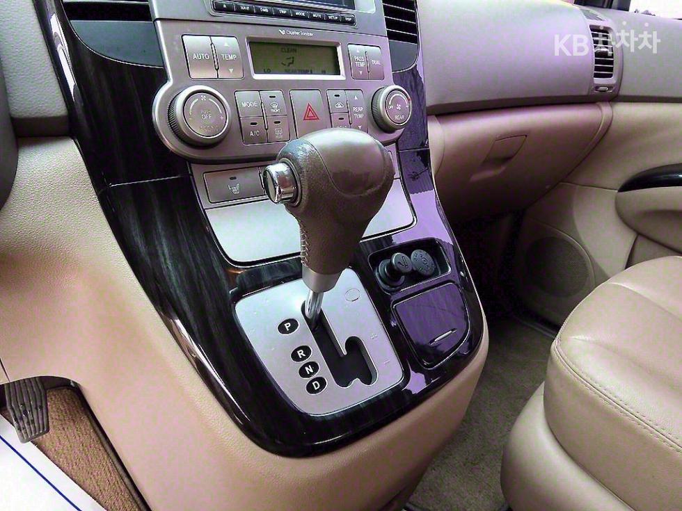 2012 - kia carnival
