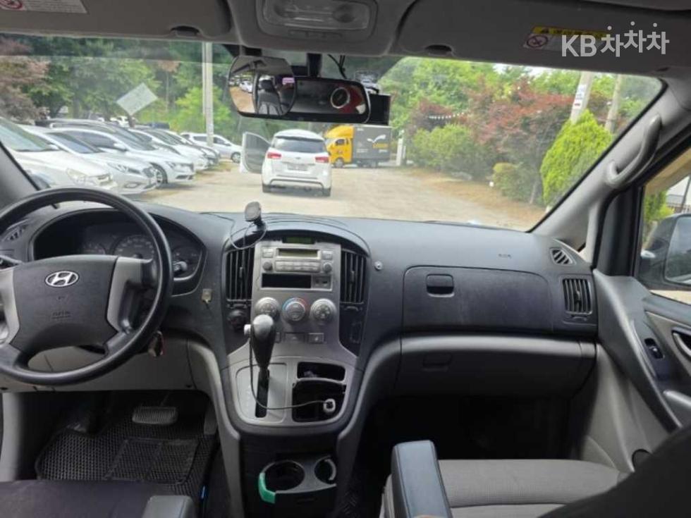 Hyundai Starex — miniaturë 10