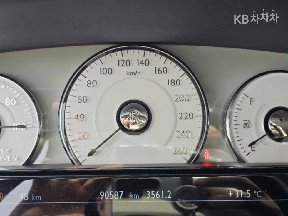 Rolls-Royce Ghost — miniaturë 12