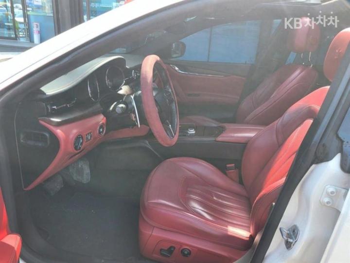 Maserati Quattroporte 3.0 Diesel V6 6