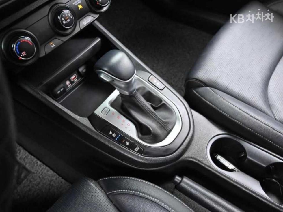 2020 - kia k3