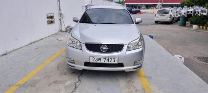 Chevrolet Tosca Premium 6 L6 2.0 Exclusive