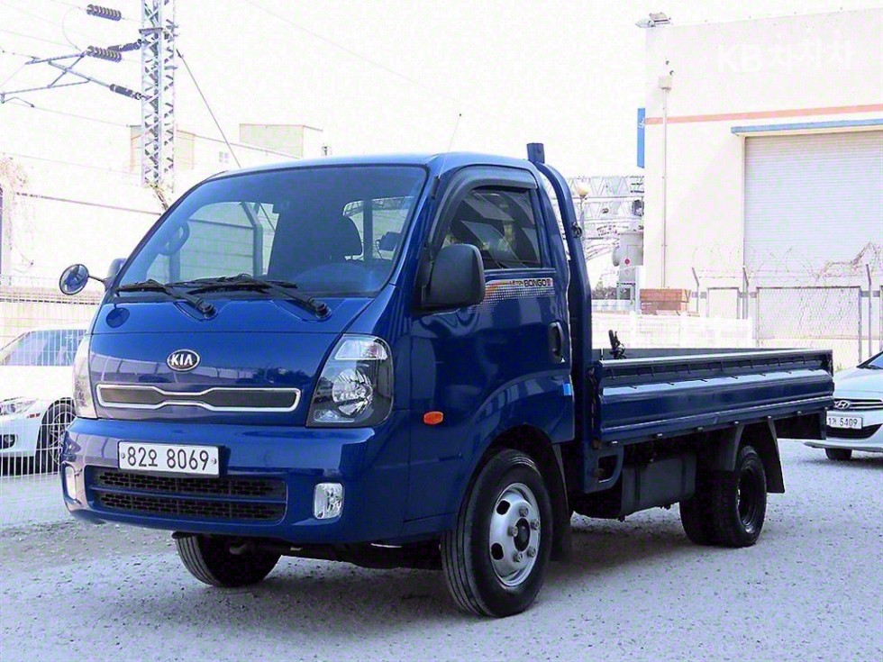 2016 - kia bongo iii