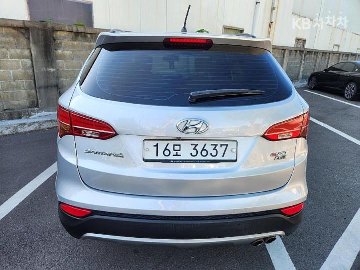 Hyundai Santa Fe DM R2.2 4WD PREMIUM 6