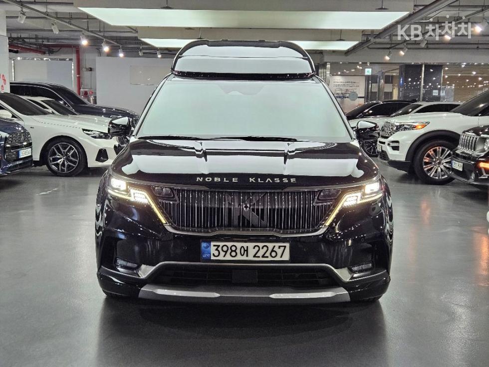 2022 - kia carnival