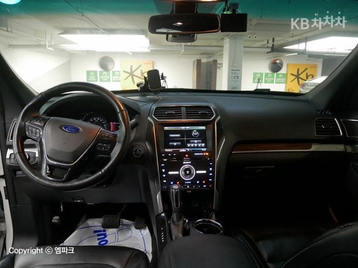 Ford Explorer New 2.3 EcoBoost 4WD Limited 8