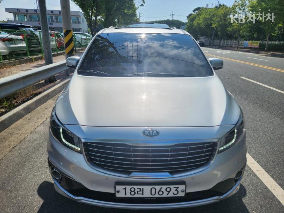 2017 - kia carnival