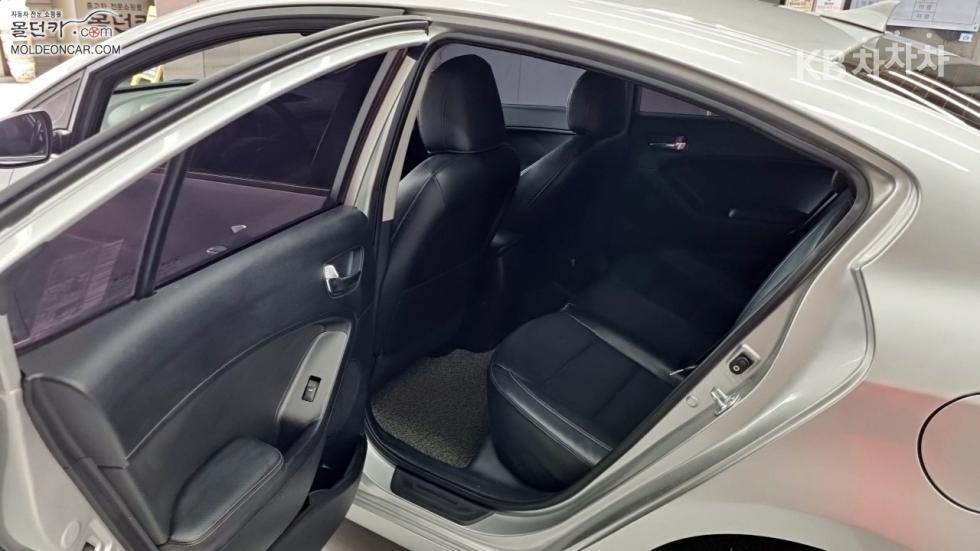 2013 - kia k3