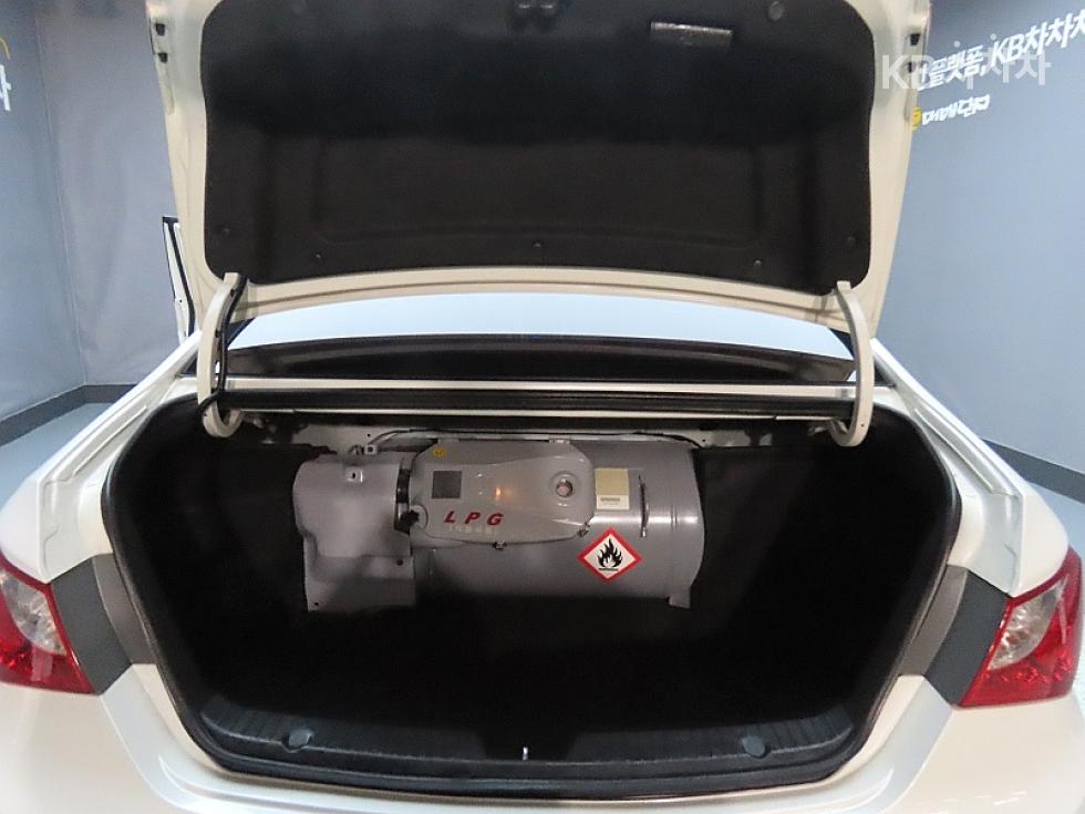 Hyundai Sonata — miniaturë 19