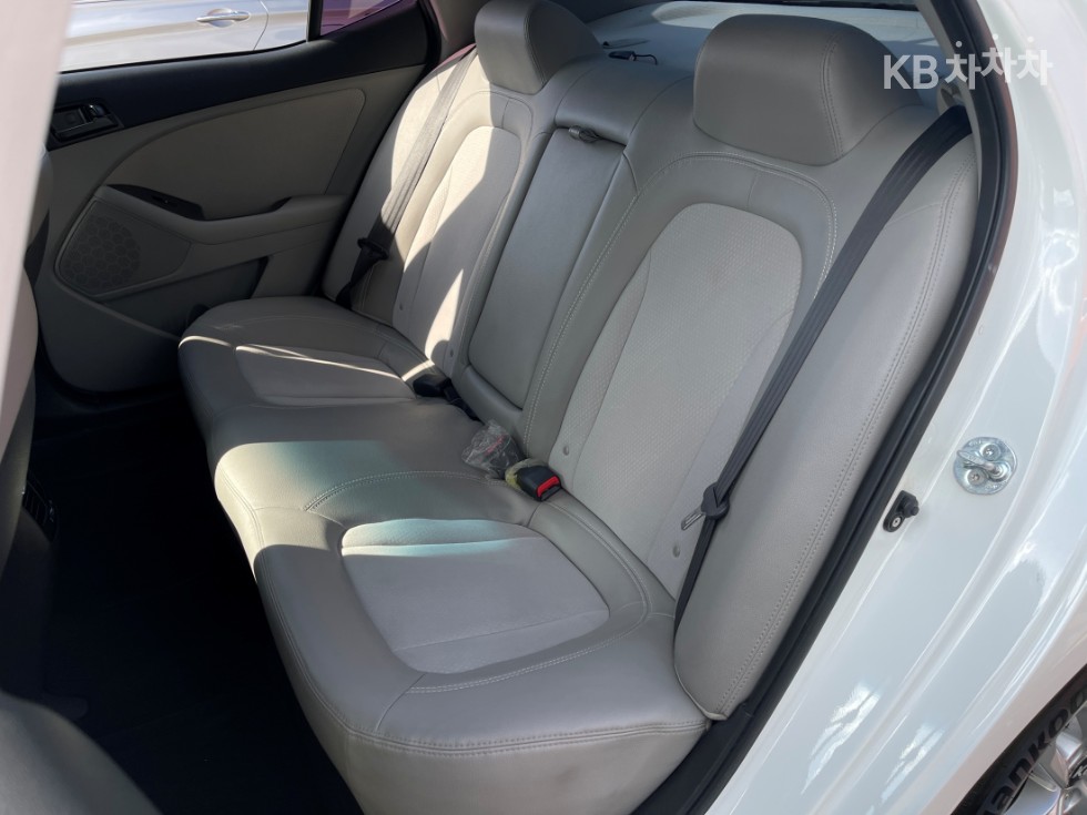 2011 - kia k5