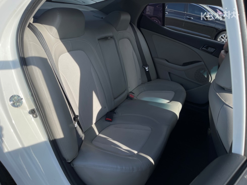 2011 - kia k5