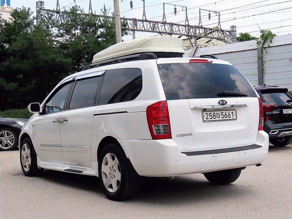 2008 - kia grand carnival