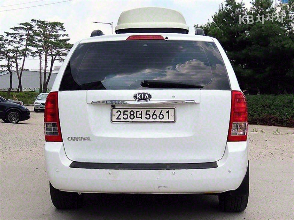2008 - kia grand carnival