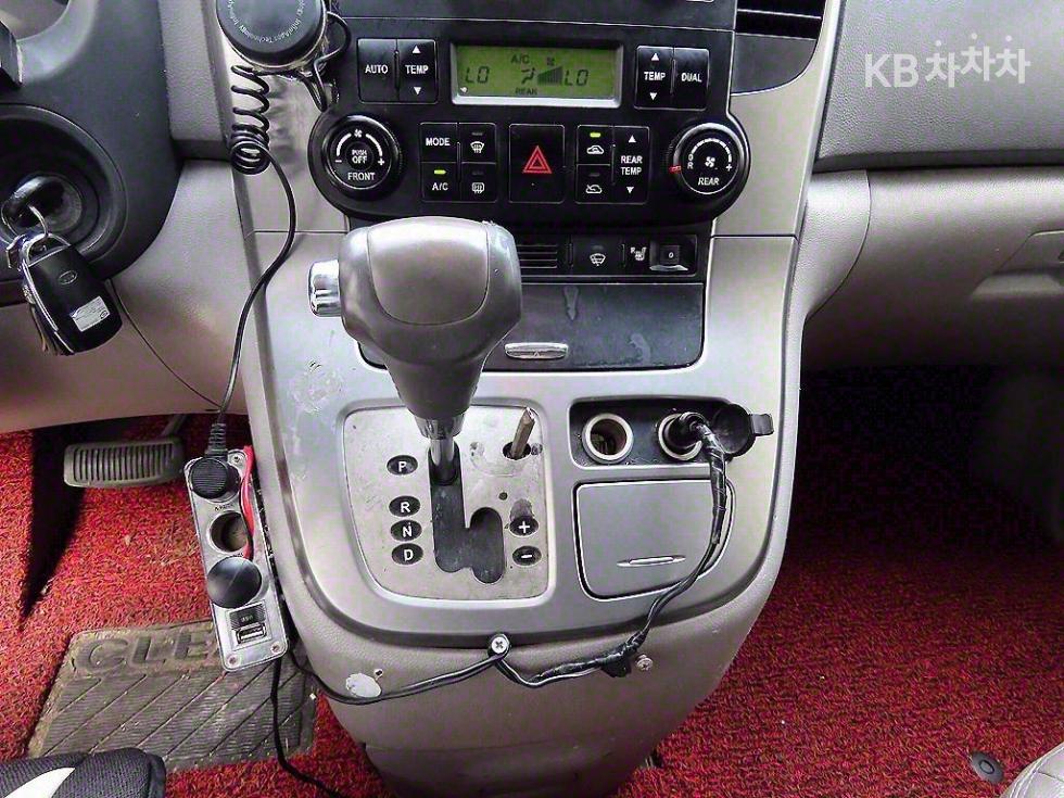 2008 - kia grand carnival