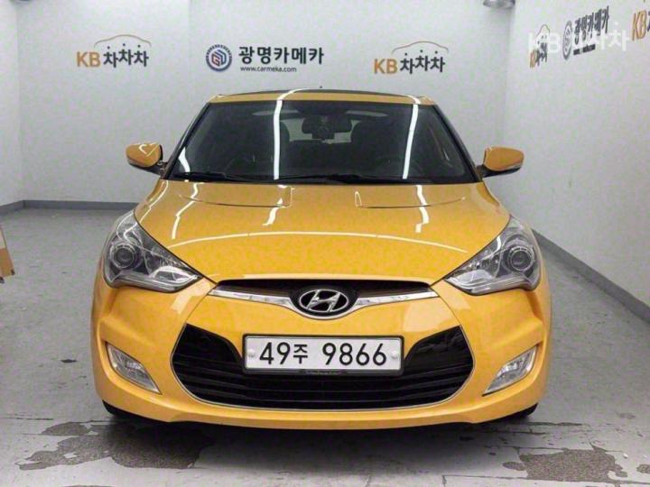 Hyundai Veloster Extreme 2