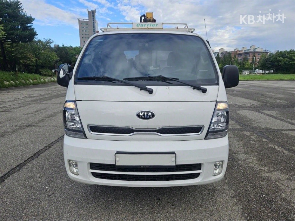 2020 - kia bongo iii