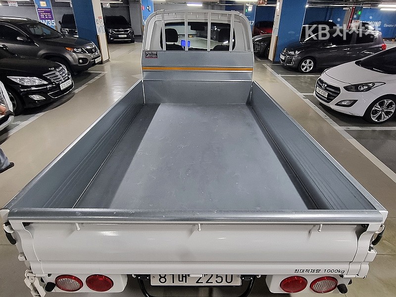 2019 - kia bongo iii
