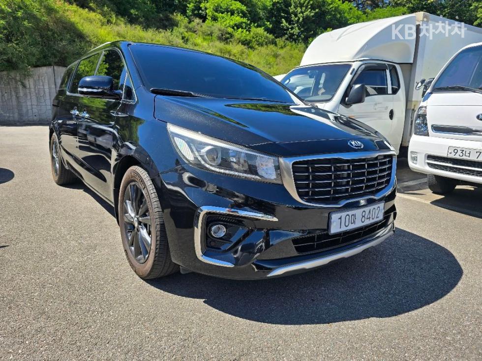 2019 - kia carnival