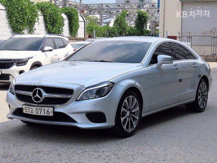 Mercedes-Benz CLS-Class W218 CLS250d 4 Matic W218 3