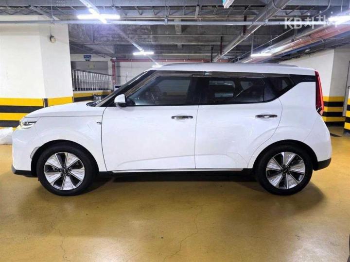 Kia Soul Booster EV Noblesse 5
