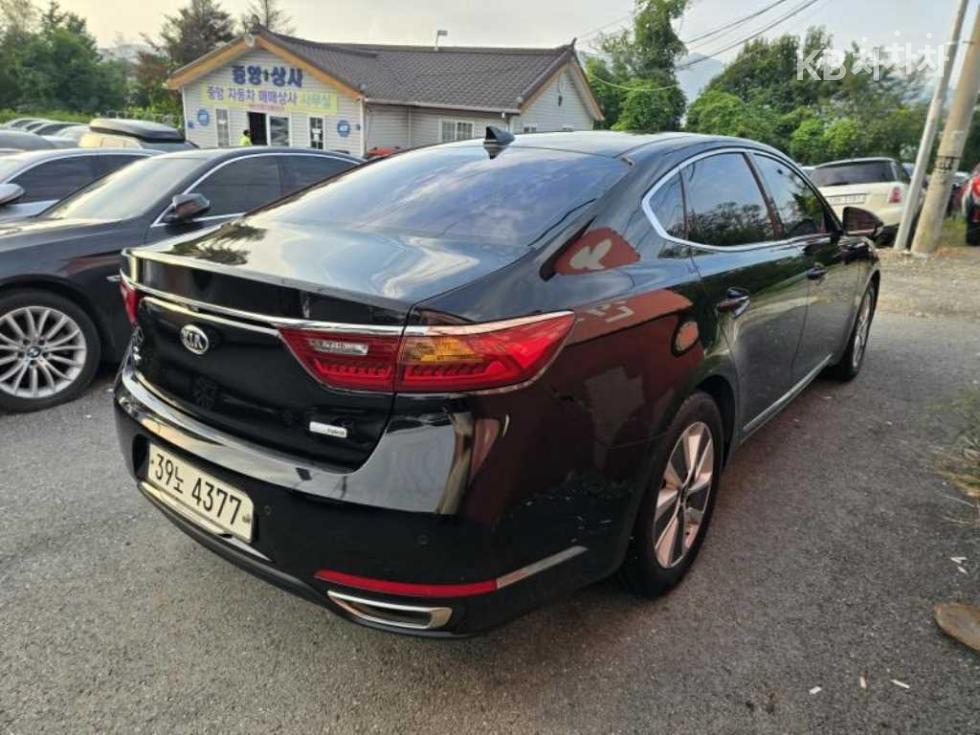 2017 - kia k7