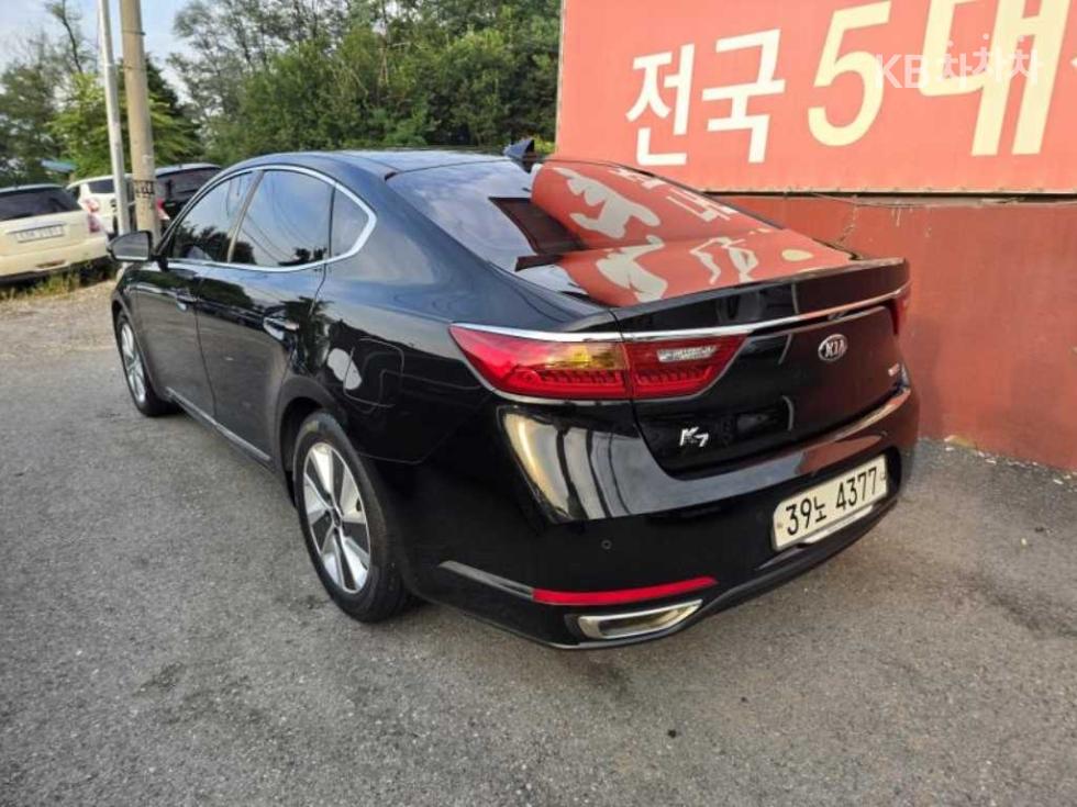 2017 - kia k7