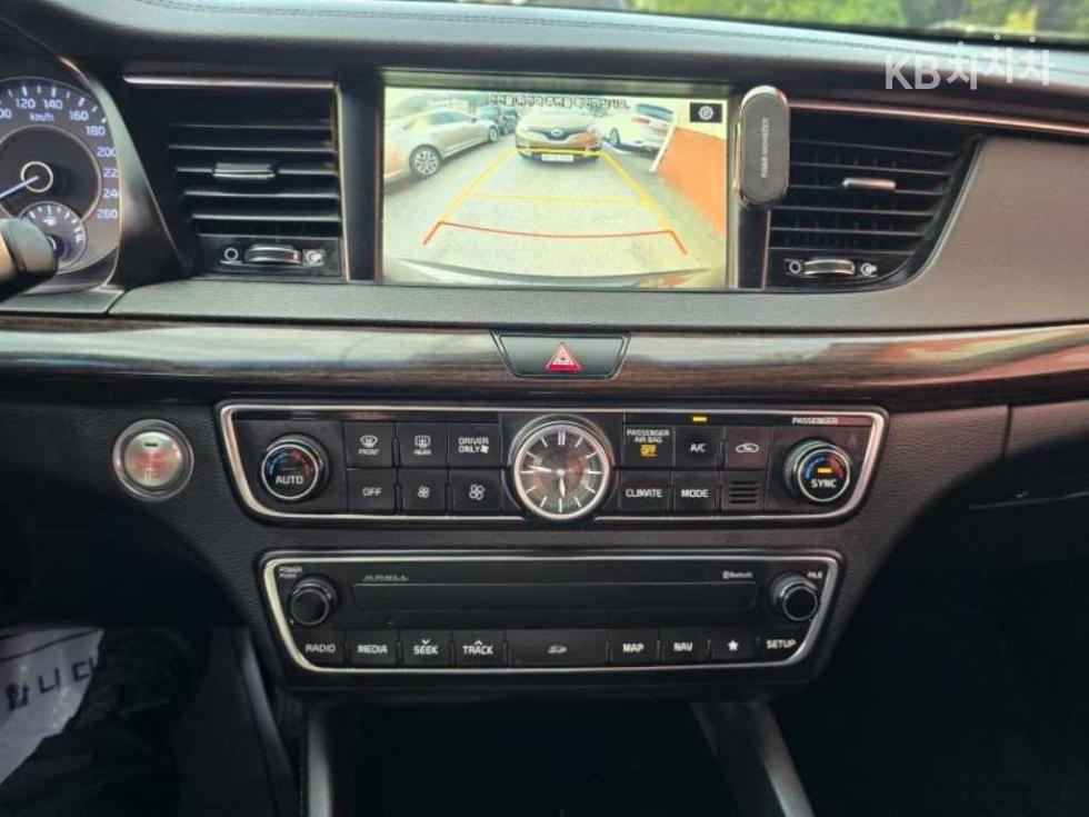 2017 - kia k7