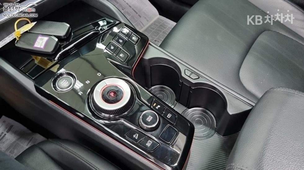 2024 - kia sportage