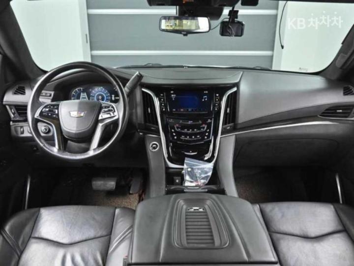 Cadillac Escalade 6.2 V8 8