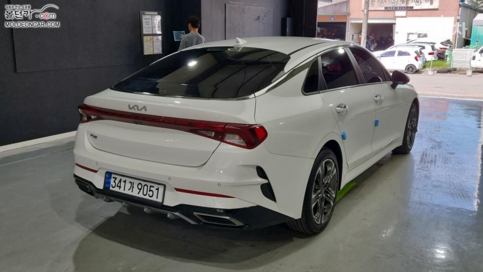 2022 - kia k5